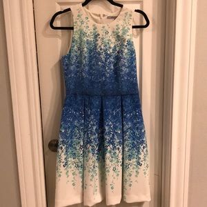 Perfect spring dress!